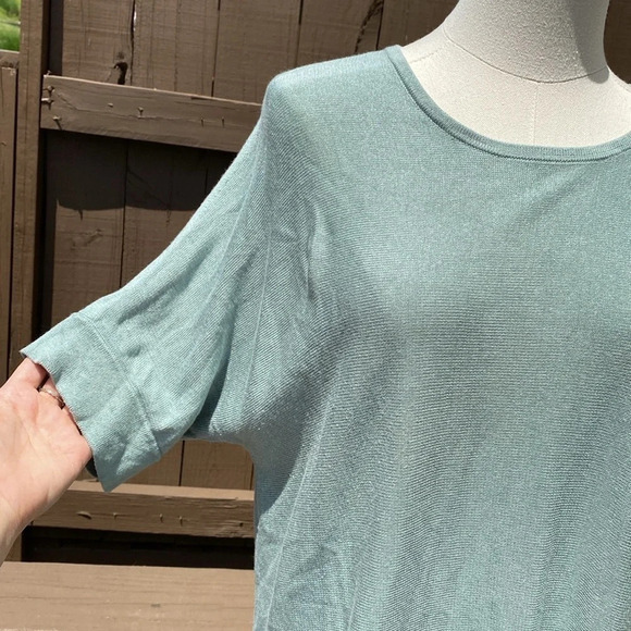 Eileen Fisher Short Sleeve Top in Seafoam Green Tencel & silk size large - Picture 8 of 11